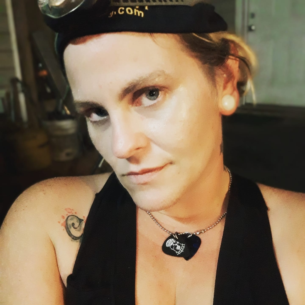 Meet your Posher, Briana